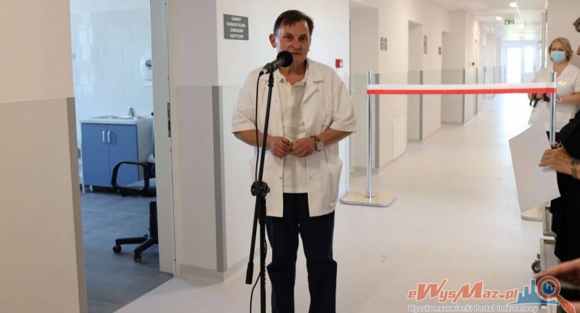 Zdjęcie: Dr n. med. Jarosław Szymczuk podczas otwarcia Oddziału Chirurgii Ogólnej w Szpitalu Ogólnym w Wysokiem Mazowieckiem