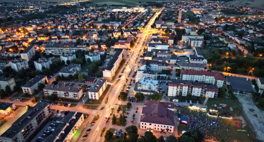 Zdjęcie przedstawia Wysokie Mazowieckie z lotu ptaka