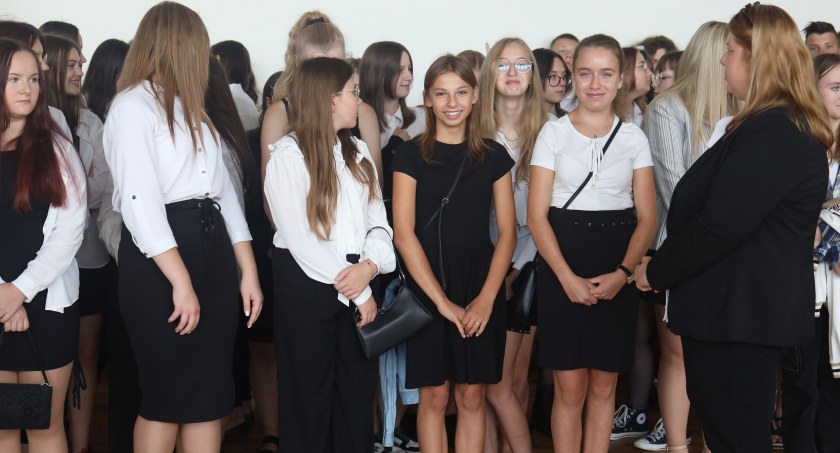 Uroczysta inauguracja roku szkolnego 2023/2024 w ZSZ w Wysokiem Mazowieckiem