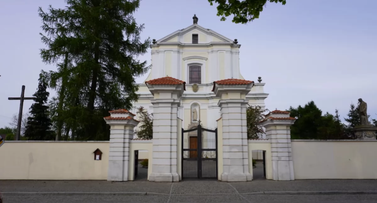 Zdjęcie: Kościół pw. Trójcy Przenajświętszej w Ciechanowcu