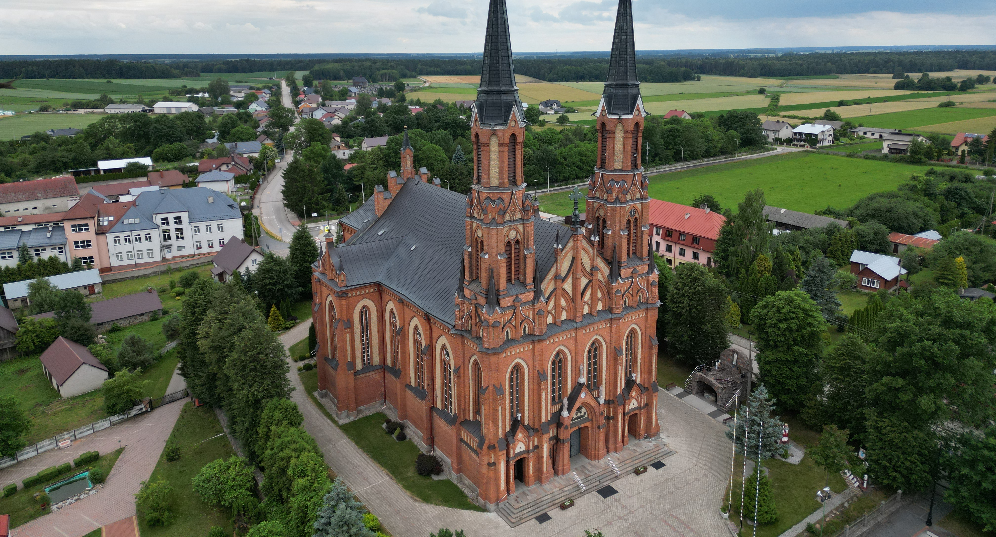 kościół pw. Wniebowzięcia NMP w Sokołach