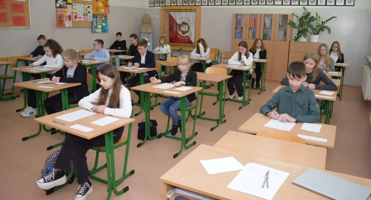 Edukacja, Poznaliśmy Powiatowych Mistrzów Ortografii [foto] - zdjęcie, fotografia