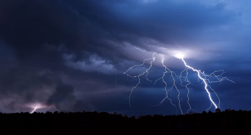 Meteo, Synoptycy ostrzegają przed burzami całym województwie podlaskim - zdjęcie, fotografia