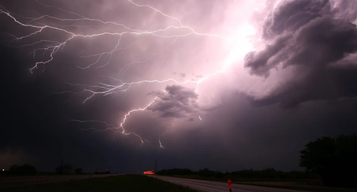 Meteo, Ostrzeżenie przed burzami województwie podlaskim - zdjęcie, fotografia
