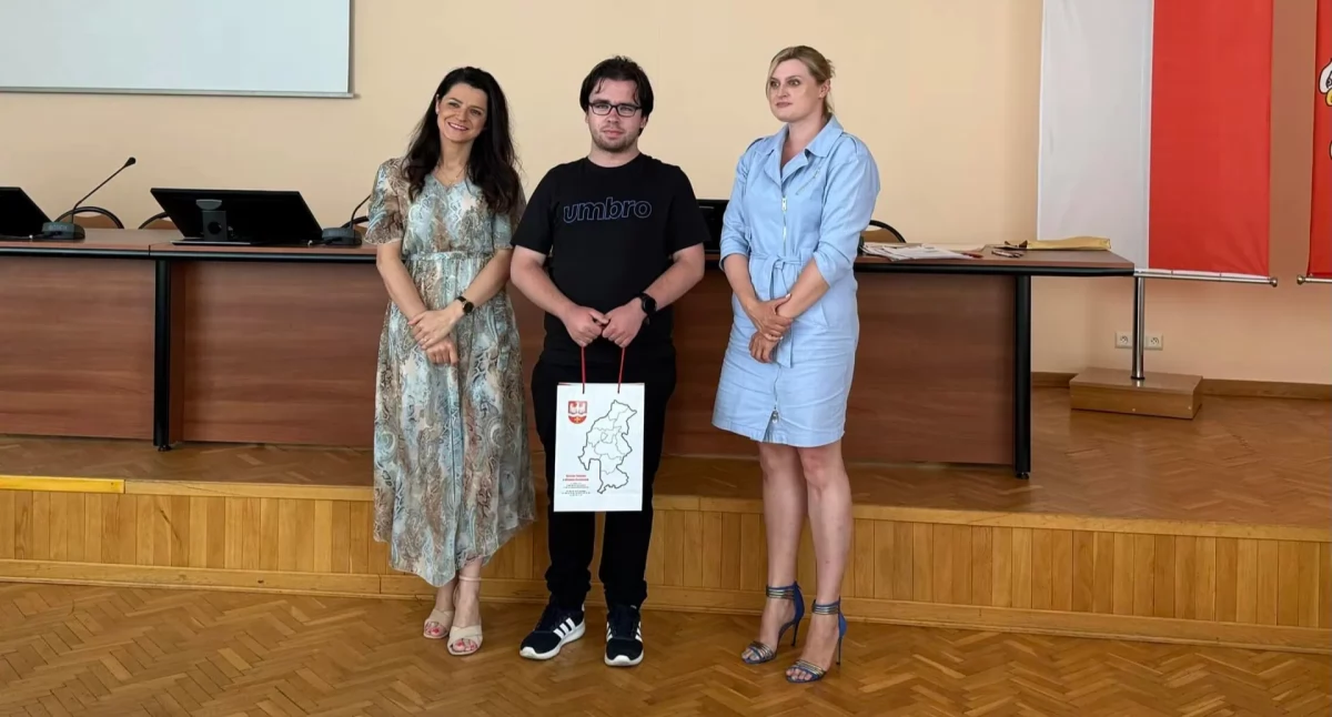 Edukacja, Poznaliśmy Młodych Mistrzów Prawa [foto] - zdjęcie, fotografia