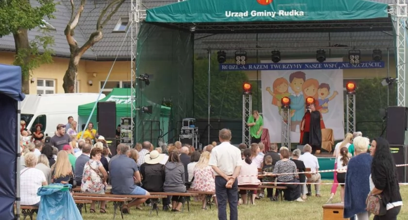 Imprezy plenerowe, Hodyszewo zaprasza Dzień Rodziny pełen zabawy muzyki - zdjęcie, fotografia
