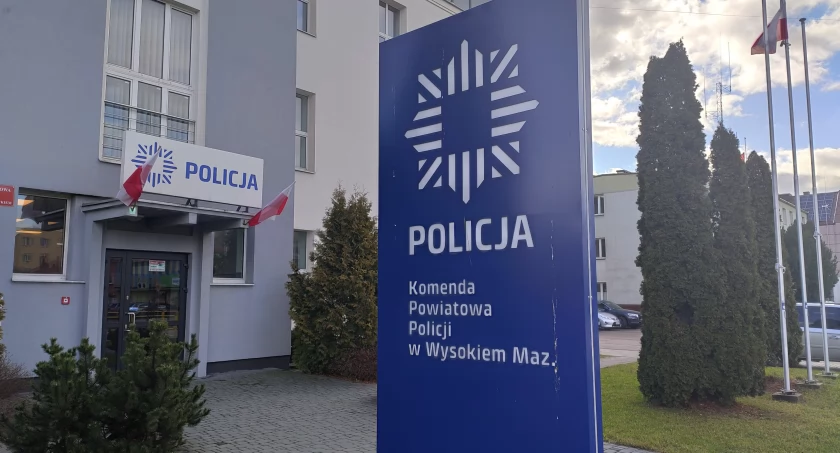 Kronika policyjna, latek stracił prawo jazdy przekroczył prędkość ponad - zdjęcie, fotografia