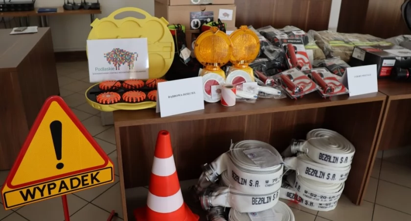Pożary i straż, sprzęt druhów Ochotniczych Straży Pożarnych gminie Wysokie Mazowieckie Szepietowo [foto] - zdjęcie, fotografia