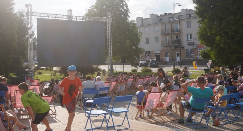 Kino, Podlaskie Plenerowe ponownie zawitało Wysokiego Mazowieckiego [FOTO] - zdjęcie, fotografia