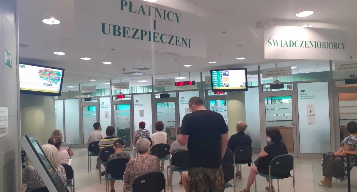 US - ZUS, Wnioski wakacje składkowe listopada - zdjęcie, fotografia