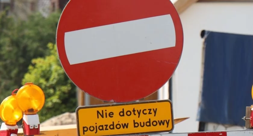 Utrudnienia drogowe, Zamknięcie drogi powiatowej gminie Piekuty - zdjęcie, fotografia