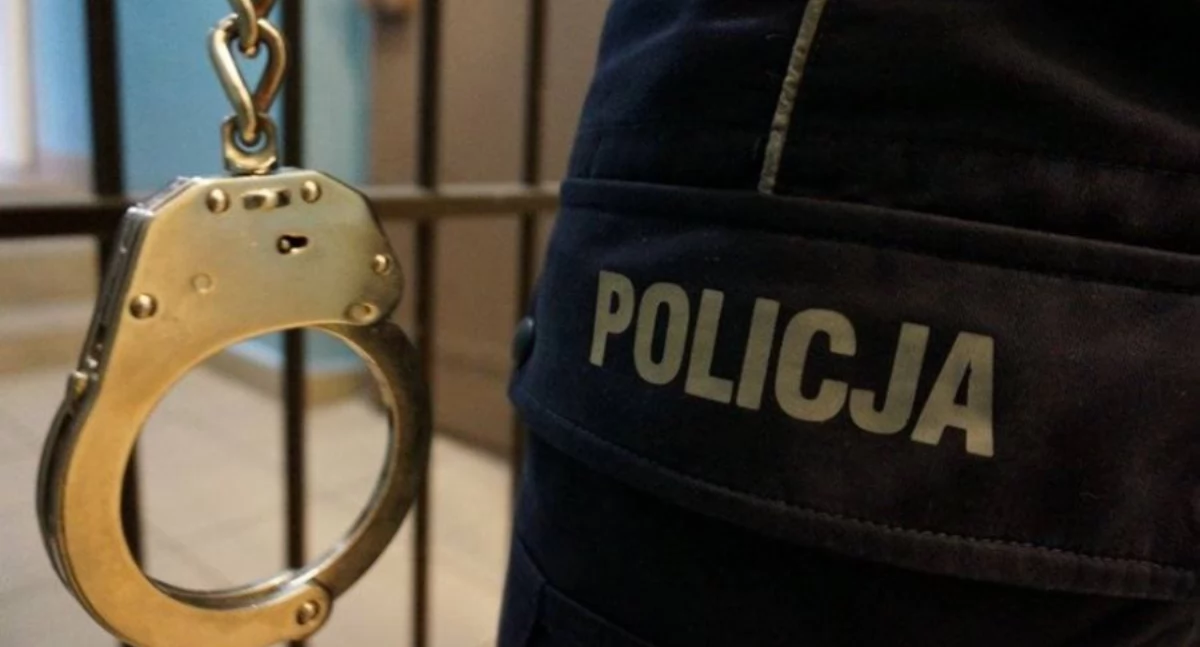 Kronika policyjna, Nietrzeźwy kierowca uprawnień pasażer narkotykami - zdjęcie, fotografia