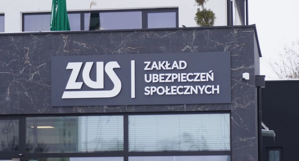 US - ZUS, Wniosek świadczenie interwencyjne przez internet placówce punkcie mobilnym - zdjęcie, fotografia