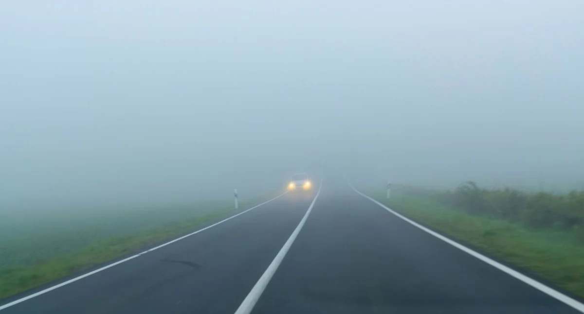 Meteo, ostrzega przed gęstymi mgłami powiecie wysokomazowieckim - zdjęcie, fotografia