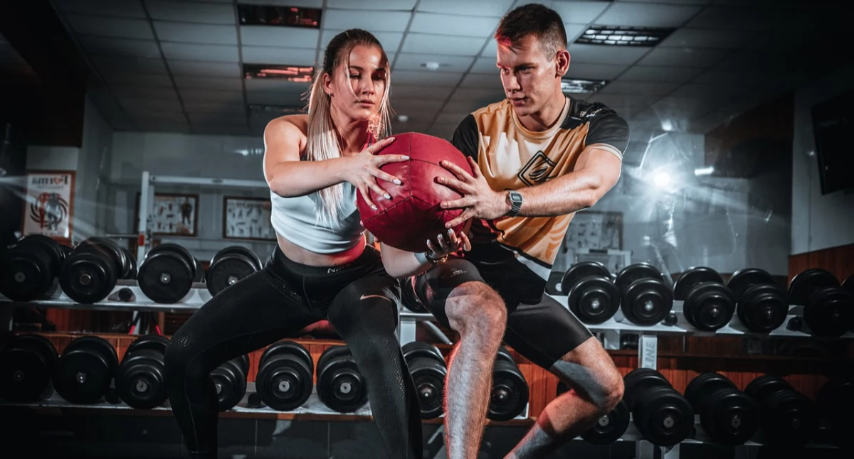 Trening z trenerem personalnym /fot. pixabay.com