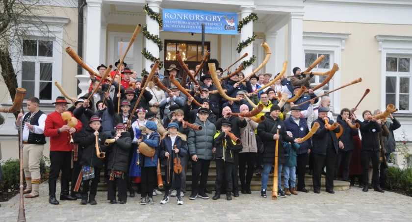 Konkursy, Weekend ligawkami Ciechanowcu odbywa Konkurs instrumentach pasterskich [FOTO] - zdjęcie, fotografia