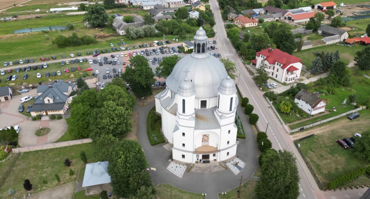Spotkania, Bosak odwiedzi Hodyszewo Trwają zapisy spotkanie - zdjęcie, fotografia