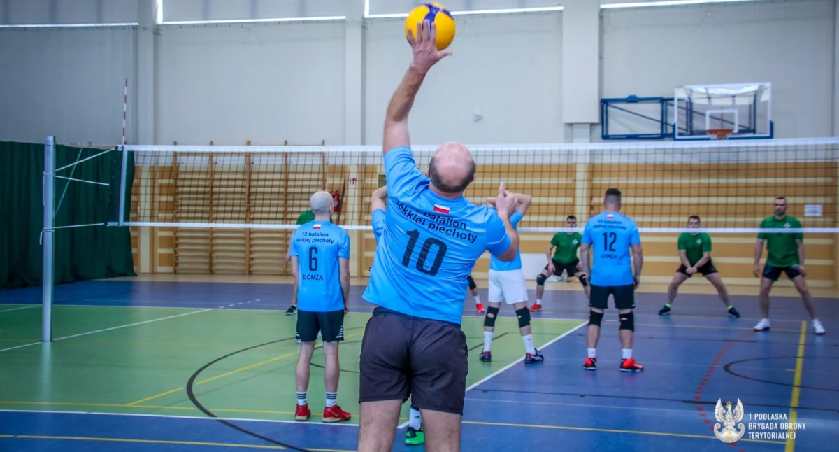 Wojsko, Terytorialsi rywalizowali piłce siatkowej [foto] - zdjęcie, fotografia
