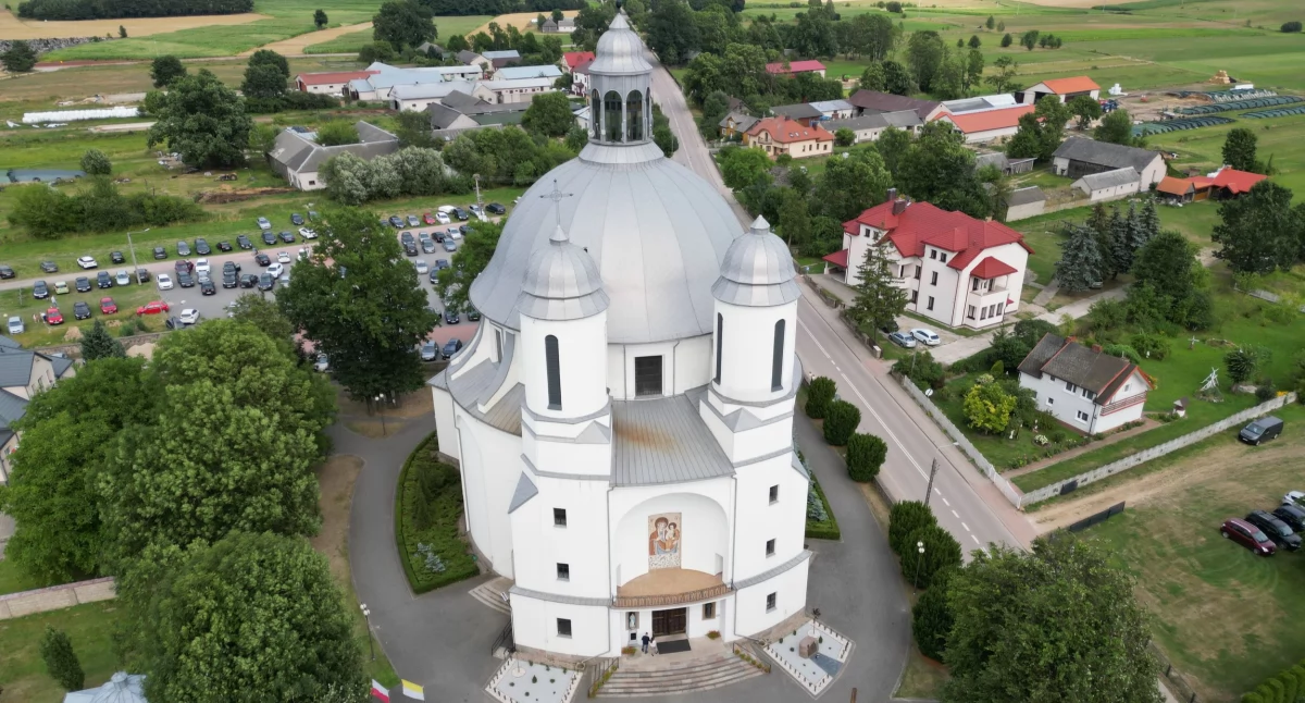 Zdjęcie: Sanktuarium Matki Bożej Pojednania w Hodyszewie 