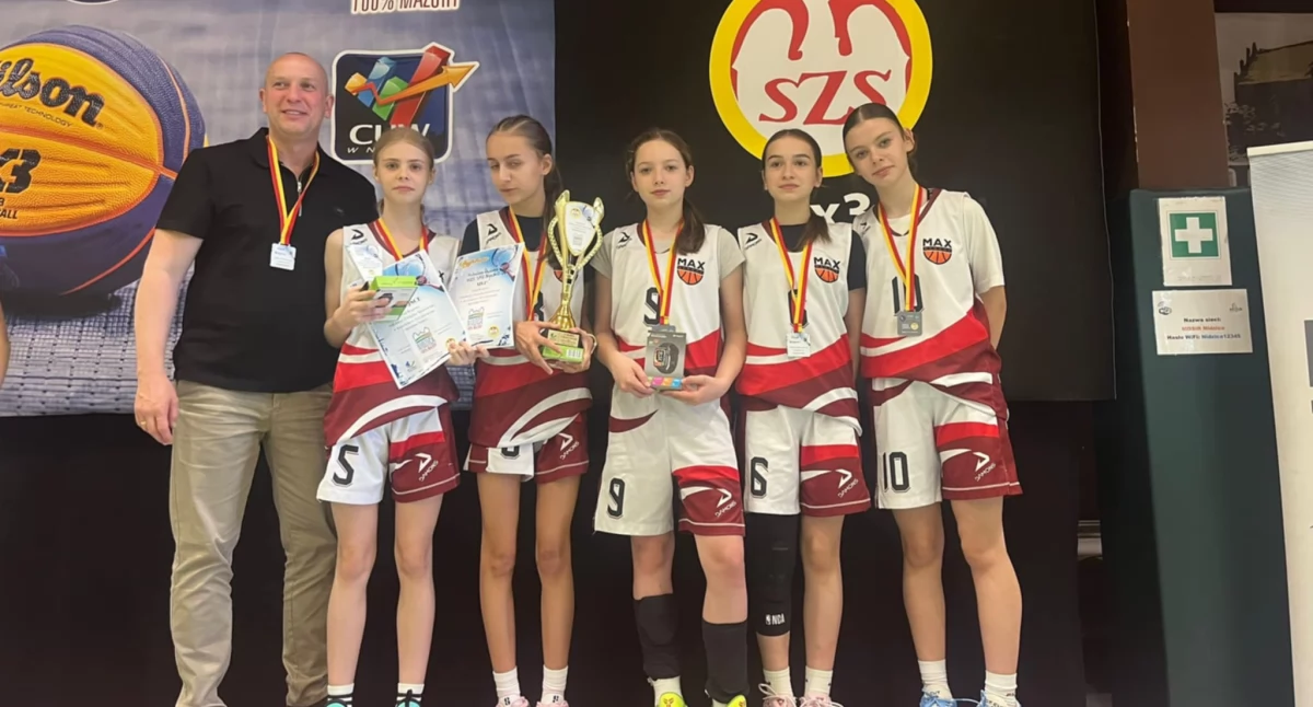 Sport szkolny, Wicemistrzynie Polski! Ogromny sukces koszykarek Wysokiem Mazowieckiem [foto] - zdjęcie, fotografia