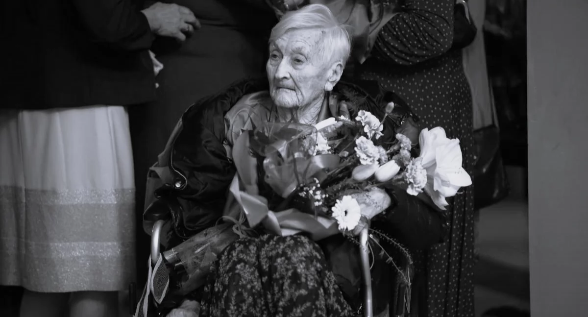 Odeszli, Zmarła latka gminy Sokoły - zdjęcie, fotografia