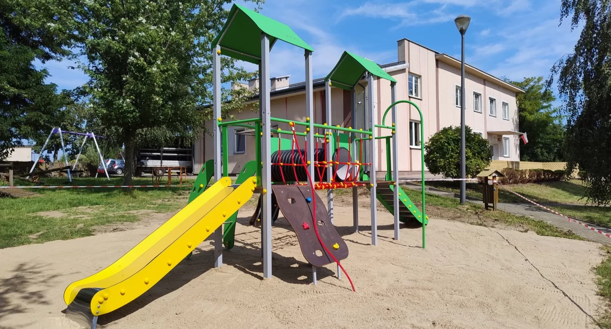 Zdjęcie: Nowy plac zabaw w Perkach-Karpiach /fot. Gmina Sokoły