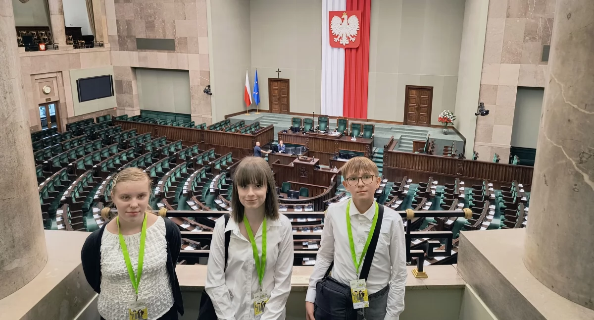 Edukacja, Wysokie Mazowieckie Uczniowie Szkoły Podstawowej Sejmie Dzieci Młodzieży [foto] - zdjęcie, fotografia