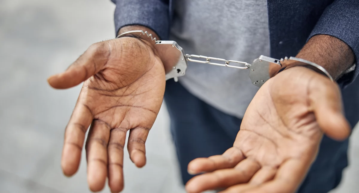 Kryminalne, Ciechanowiec więzienia wykorzystanie małoletniego latek poszukiwany przez zatrzymany - zdjęcie, fotografia