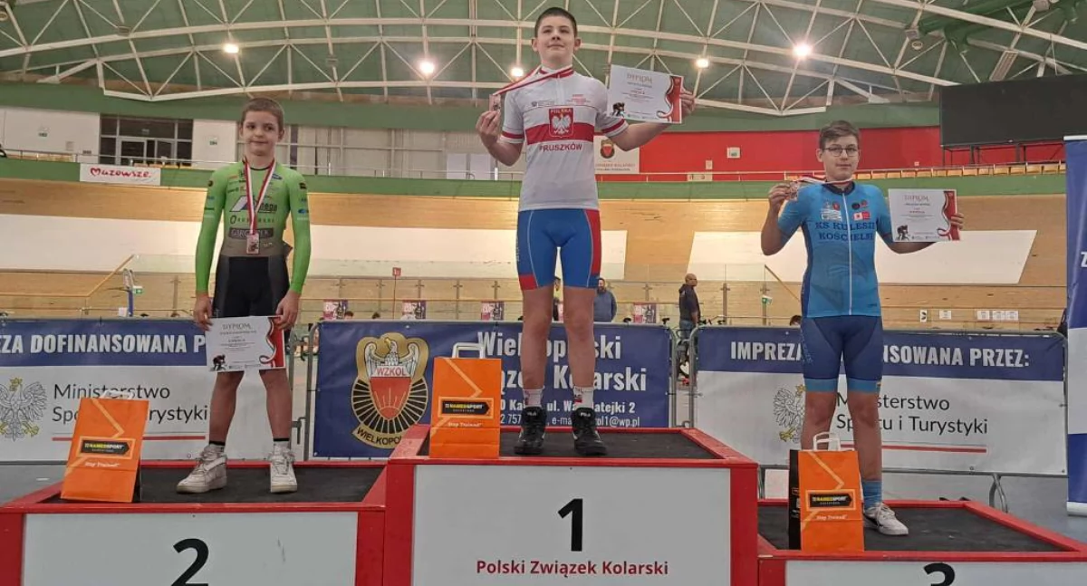 Miłosz Żochowski mistrzem Polski w kolarstwie torowym w kategoria chłopców klas 4 /fot. KS Kulesze Kościelne