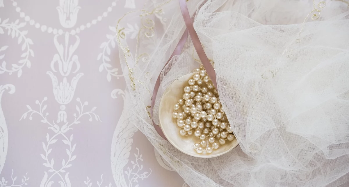 Artykuł sponsorowany, Perły barokowe podbijają świat różnią klasycznych - zdjęcie, fotografia