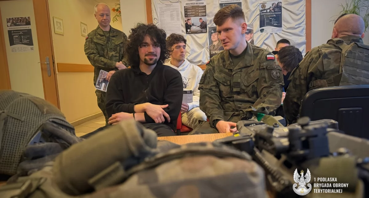 Wojsko, Terytorialsi prezentują możliwości jakie służba Wojskach Obrony Terytorialnej - zdjęcie, fotografia