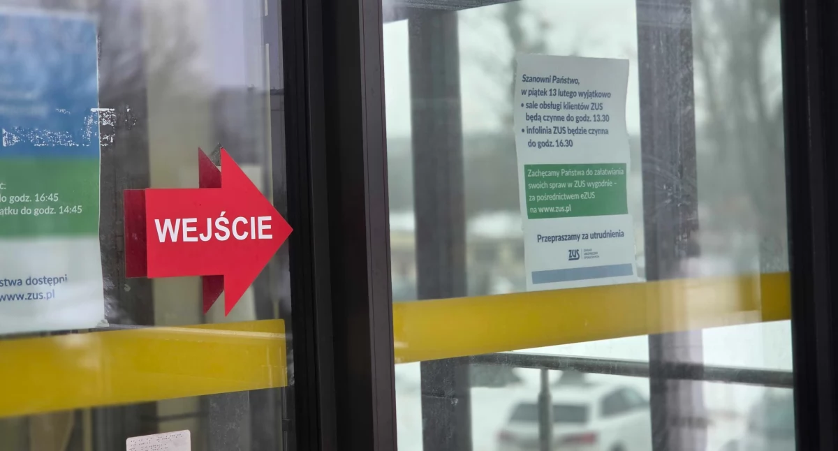 US - ZUS, Zmiana godzin obsługi klientów piątek lutego - zdjęcie, fotografia