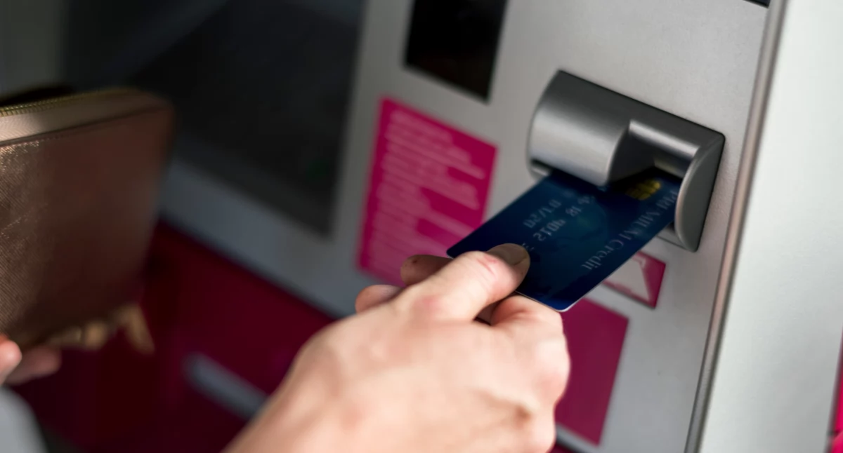 US - ZUS, Niektórzy emeryci renciści otrzymają zwaloryzowane świadczenie wcześniej zwykle - zdjęcie, fotografia