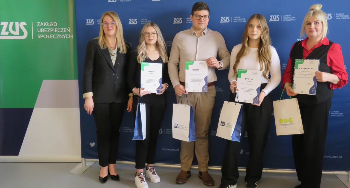 Konkursy, Wojewódzki olimpiady Dobry wynik reprezentacji Staszica Wysokiem Mazowieckiem - zdjęcie, fotografia