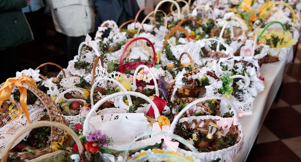 Kościół, Harmonogram święcenia pokarmów Wielką Sobotę - zdjęcie, fotografia