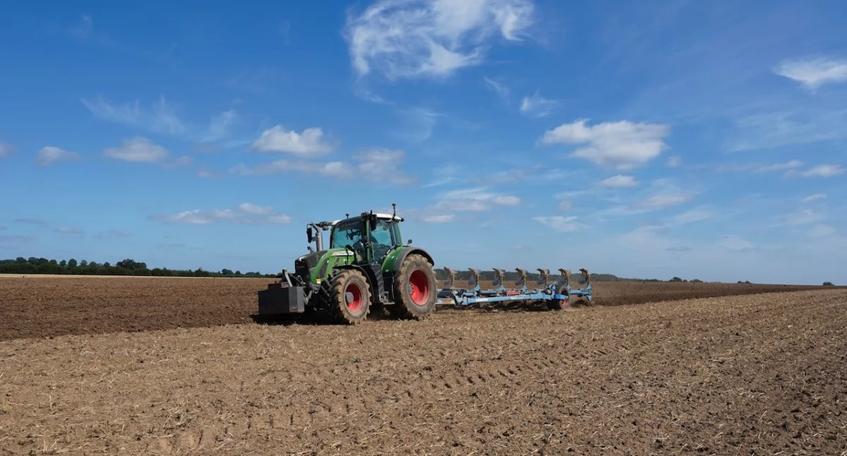 Artykuł sponsorowany, Awaria Sprawdź szybko zamówić niezbędne podzespoły dostawą drzwi - zdjęcie, fotografia
