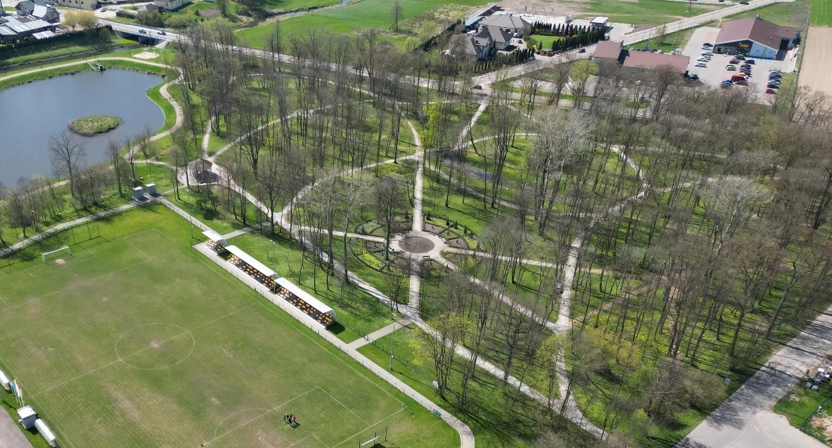 Zdjęcie: Park Podworski w Czyżewie
