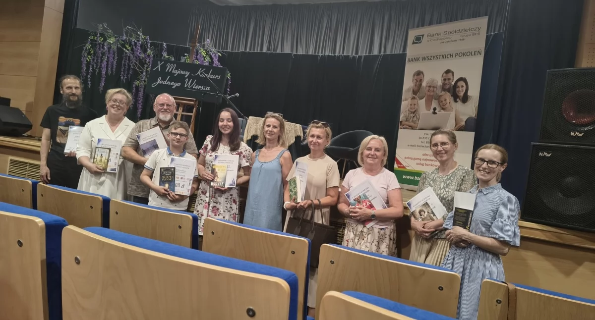 Konkursy, Poznaliśmy laureatów Majowego Konkursu Jednego Wiersza [foto] - zdjęcie, fotografia