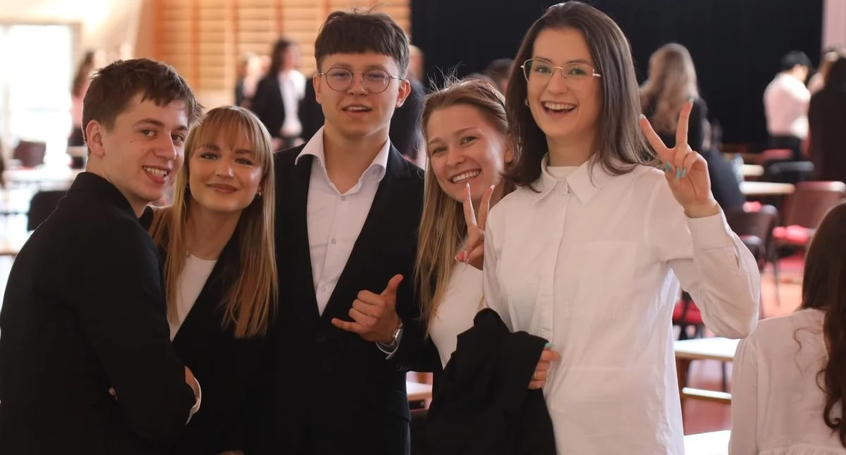 Edukacja, zdawalności matur Powiat wysokomazowiecki czołówce wojewódzkiego rankingu - zdjęcie, fotografia