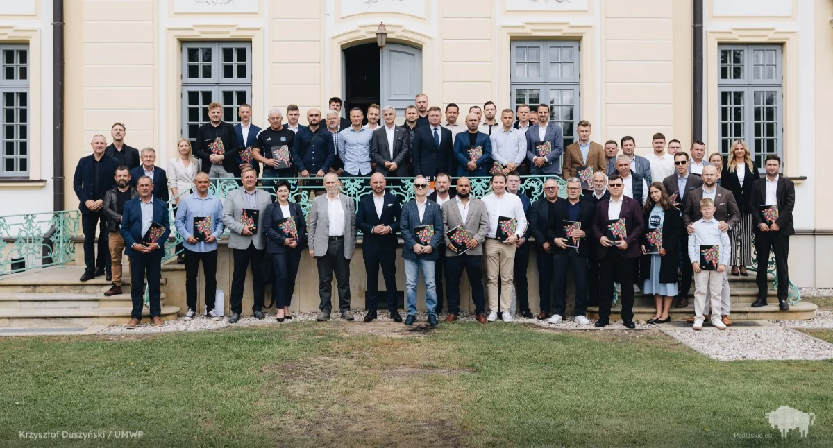 Sejmik i Zarząd Województwa Podlaskiego, klubów sportowych powiatu wysokomazowieckiego - zdjęcie, fotografia
