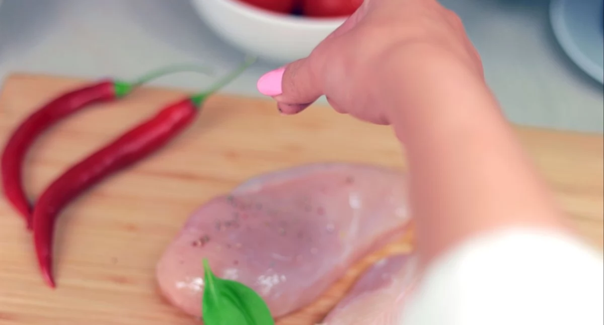 Artykuł sponsorowany, Peklowanie mięsa proporcje peklosoli temperatura kroku - zdjęcie, fotografia