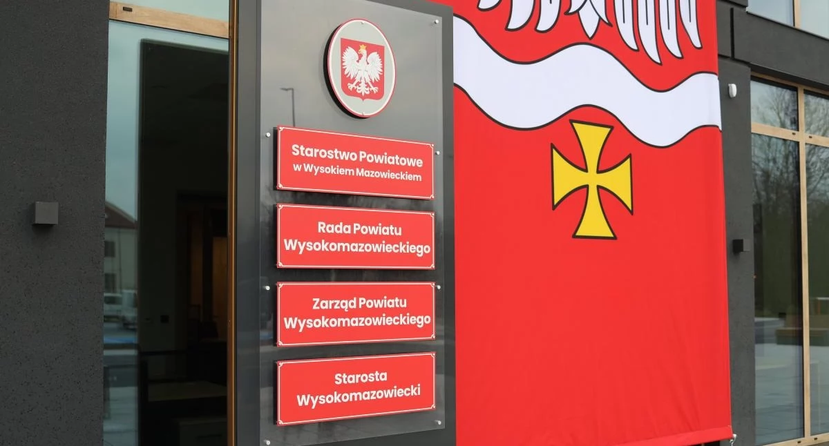 Rady, Drogowe wnioski inwestycje spór dyrektorów rozmawiano podczas sesji Powiatu Wysokomazowieckiego - zdjęcie, fotografia
