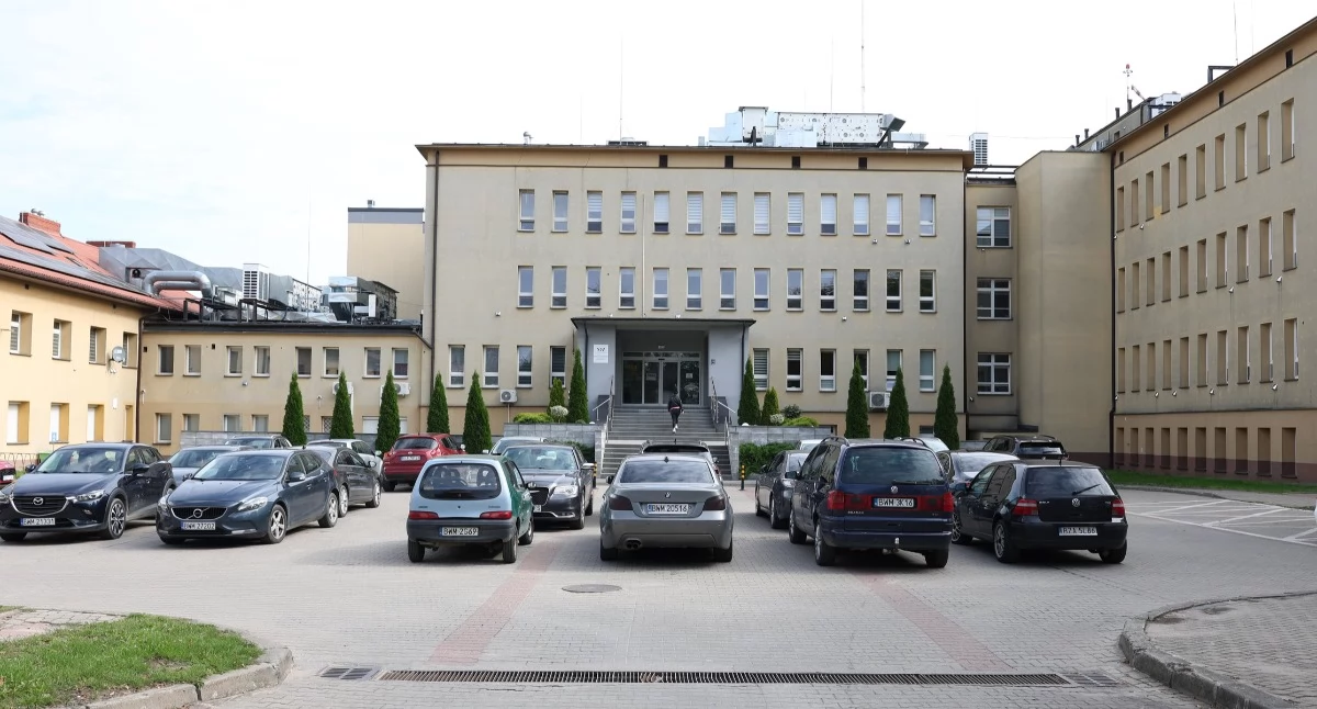 Rady, Mniej łóżek ortopedii więcej pieniędzy inwestycje sytuacji szpitala podczas obrad Powiatu - zdjęcie, fotografia