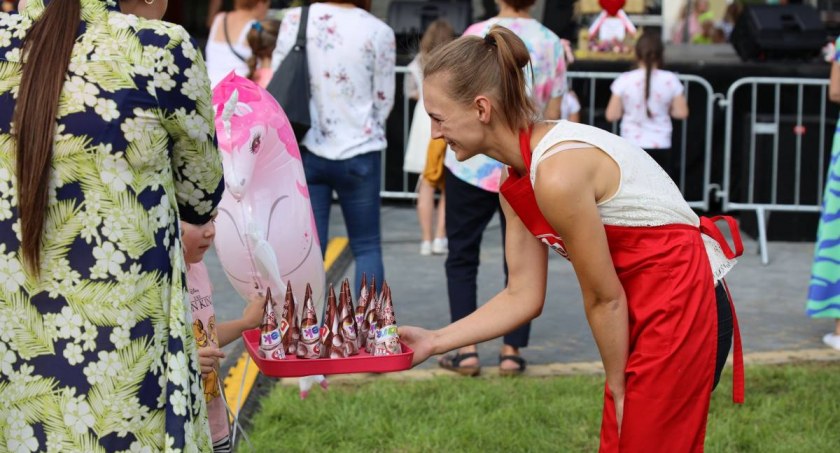 Zdjęcie archiwalne z festynu w Kuleszach Kościelnych