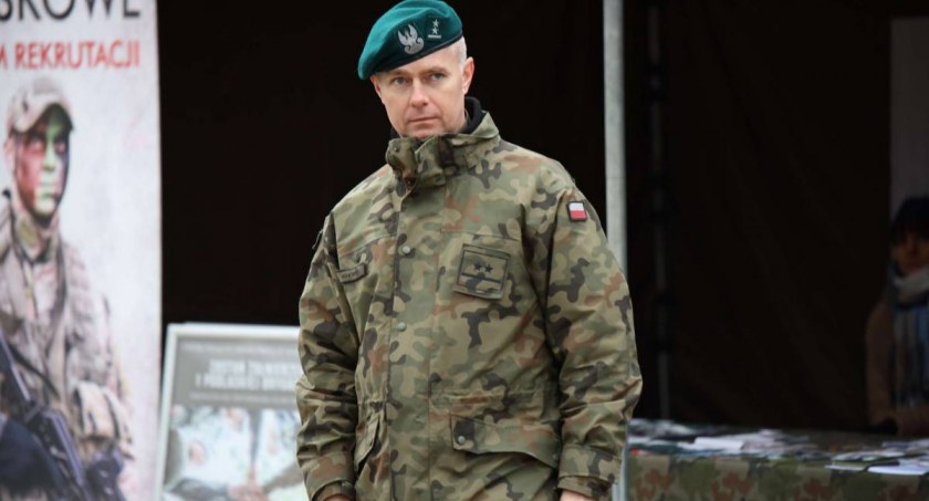 Zdjęcie archiwalne z Pikniku Wojskowego w Wysokiem Mazowieckiem w 2021 r. 