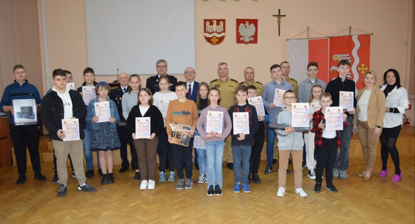Zdjęcie: Eliminacje Powiatowe Ogólnopolskiego Turnieju Wiedzy Pożarniczej w Wysokiem Mazowieckiem