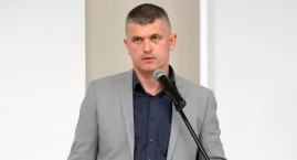 Zdjęcie dotyczy: Czy radny Rady Miejskiej w Czyżewie stracił mandat? Powiatowy Inspektor stawia poważne zarzuty [video]