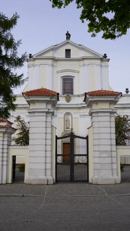 Zmiany księży w Ciechanowcu. Ks. Jarosław Błażejak nowym proboszczem w parafii Trójcy Przenajświętszej