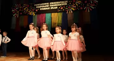 Czyżew: Prawie 30 zespołów wystąpi podczas XXII Powiatowych Prezentacji Zespołów Tanecznych Wesoły Pląs