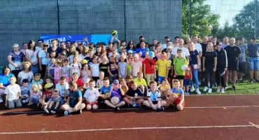 Czyżew: Sportowy Dzień z Aktywną Szkołą na Orliku [foto]